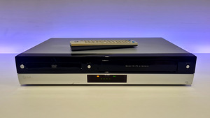 DVD/VHS плеер LG V290 (1 фото из 3)