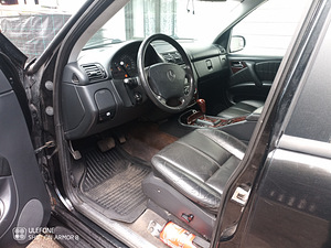 MERCEDES W163 400CDI V8 (5 foto / 11)