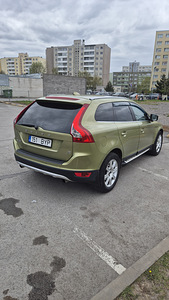 Volvo XC60 (2 foto / 8)
