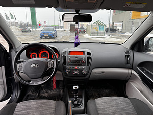 KIA CEED 2008 1.4I 80kW (6 foto / 8)