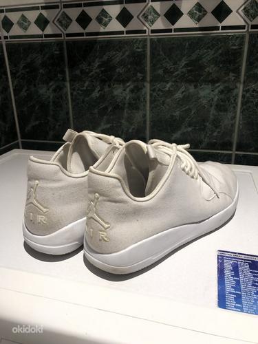 Jordan Eclpise обувь (фото #1)
