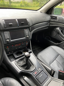 БМВ е39 525i 141квт (7 фото из 9)