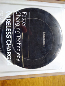 Беспроводное зарядное устройство samsung Charge Station, черный
