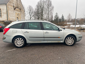 Renault Laguna (2 фото из 7)