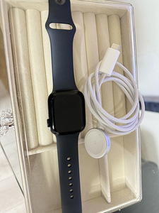 Apple Watch Series 9 GPS + Cellular, 41 mm, Sport Band, M, (2 foto / 2)