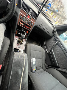 Mercedes w202 2.2d manual 1997 (6 foto / 8)