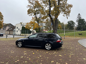 BMW 530d M-sportpakett Shadowline 3.0 R6 EUR04 (6 foto / 8)