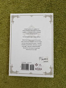 Книга. Манга. На английском. (2 фото из 3)