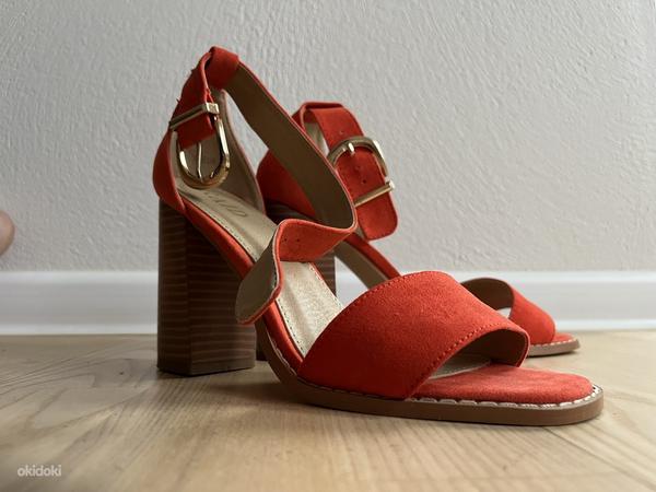 Красные туфли на высоком каблуке "RAID" (фото #4)