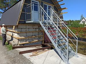 Metallkonstruktsioonid, uksed, lukud, keevitamine, värvimine (7 foto / 10)