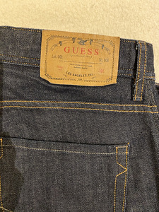 Джинсы Guess (6 фото из 7)