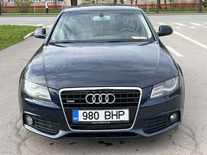AUDI A4 (3 фото из 10)