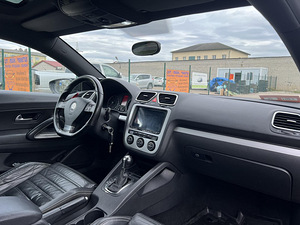 VOLKSWAGEN SCIROCCO (10 фото из 11)