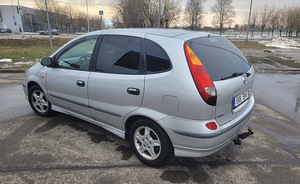NISSAN ALMERA TINO (4 foto / 10)