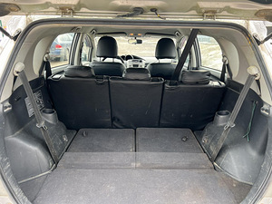 TOYOTA VERSO (8 фото из 10)