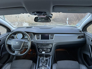 Peugeot 508 (9 foto / 10)