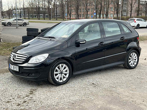 MERCEDES-BENZ B 180 CDI (1 foto / 10)