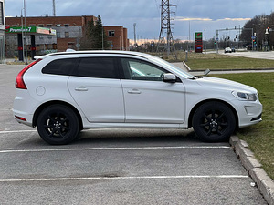 VOLVO XC60 (5 фото из 11)