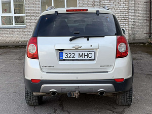 CHEVROLET CAPTIVA (8 foto / 11)