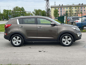 KIA SPORTAGE (5 foto / 11)