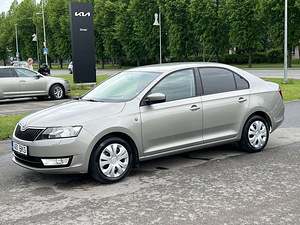 SKODA RAPID (1 foto / 10)