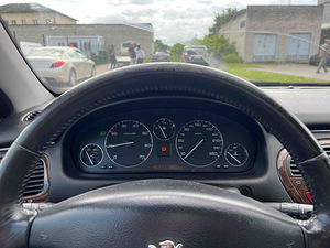 PEUGEOT 607 (9 foto / 11)