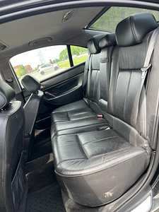 PEUGEOT 607 (11 foto / 11)
