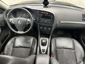 SAAB 9-3 (9 foto / 10)