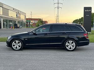 MERCEDES-BENZ C 220 CDI (4 foto / 10)