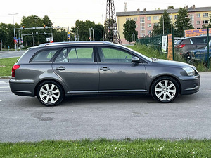 TOYOTA AVENSIS (5 фото из 11)