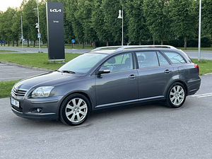 TOYOTA AVENSIS (1 фото из 11)