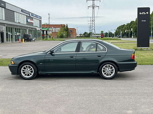 BMW 520I (4 фото из 10)