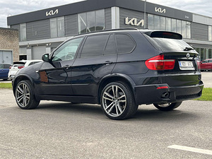 BMW X5 (6 foto / 11)