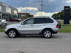 BMW x5 (4 foto / 10)