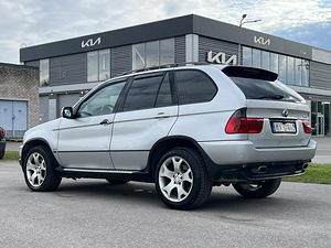 BMW x5 (6 foto / 10)