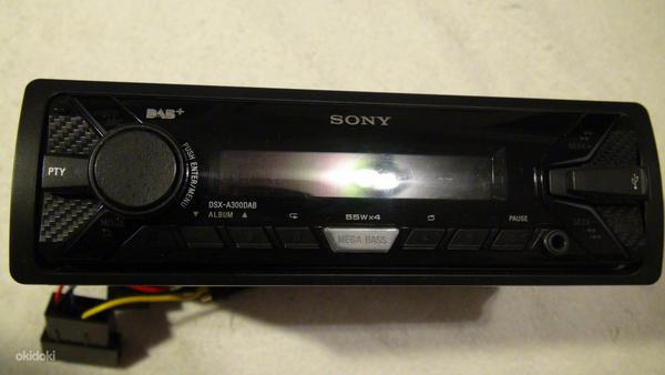 Sony DSX-A300DAB (фото #2)