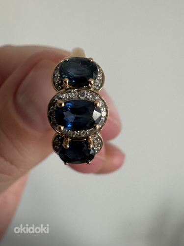 Золотое кольцо с сапфирами и бриллиантами (фото #4)