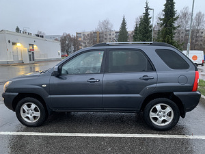 Kia Sportage 2.0 104 kW 2009 (4 foto / 9)