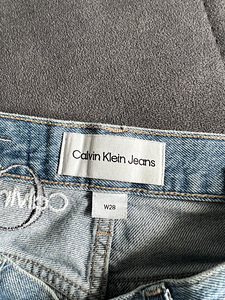 Calvin Klein teksad (8 foto / 8)