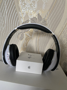 Наушники beats (3 фото из 3)