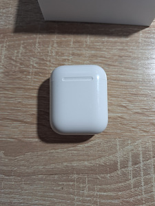 Airpods 2. Generatsioon (3 foto / 5)