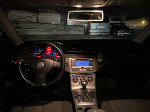 VOLKSWAGEN PASSAT (5 foto / 5)