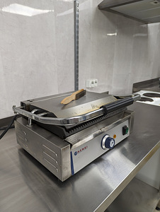 Kaubanduslik Hendi roostevabast terasest kontaktgrill - Heas (2 foto / 6)
