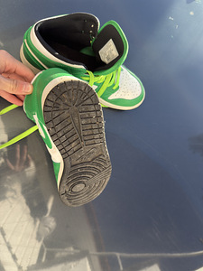 Продается Nike Air Jordan 1 mid GS Lucky Green (7 фото из 7)
