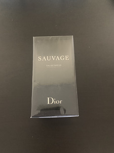 CHRISTIAN DIOR SAUVAGE EAU DE PARFUM 100ML EDP (1 foto / 1)