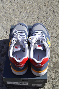 New Balance (3 фото из 4)
