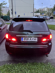 Müün Toyota Avensis Verso 2003a (2 foto / 6)