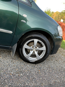 Müün Toyota Avensis Verso 2003a (3 foto / 6)
