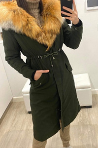 Парка размера S (3 фото из 8)