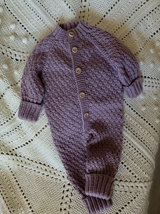 Beebi kootud kombinesoon (52–62 cm) (1 foto / 1)